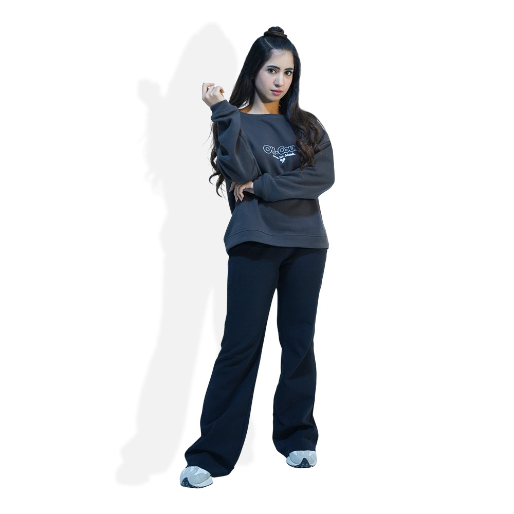 Down-Shoulder Graphic Sweatshirt – Relaxed Fit | Modern Streetwear